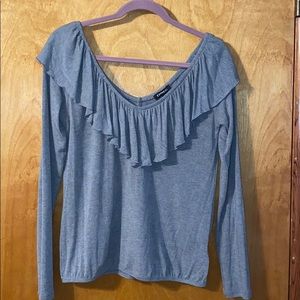 Gray long sleeve shirt